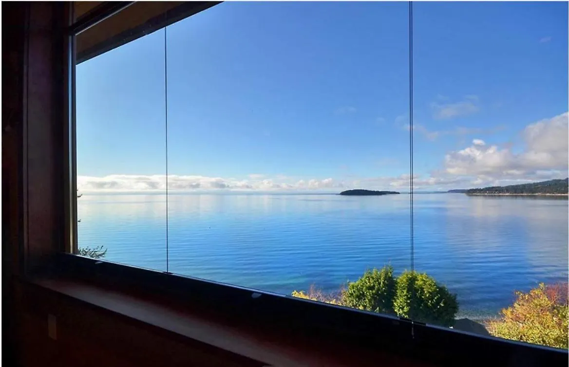 Homestay Sea To Sky Loft Apartment Sechelt Canada